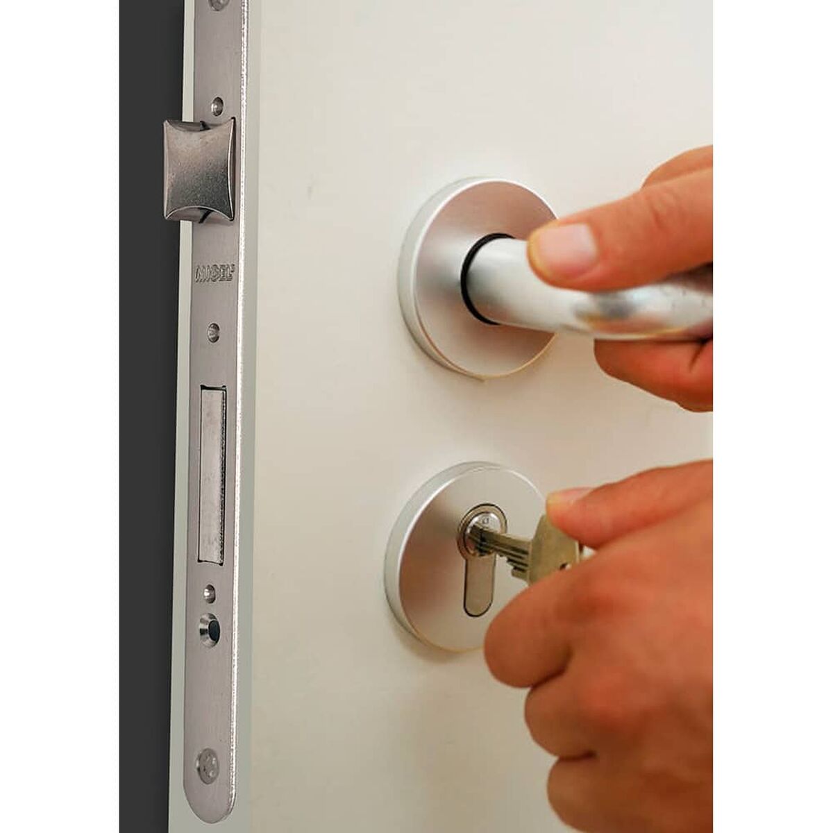 Cerradura Micel 70 mm