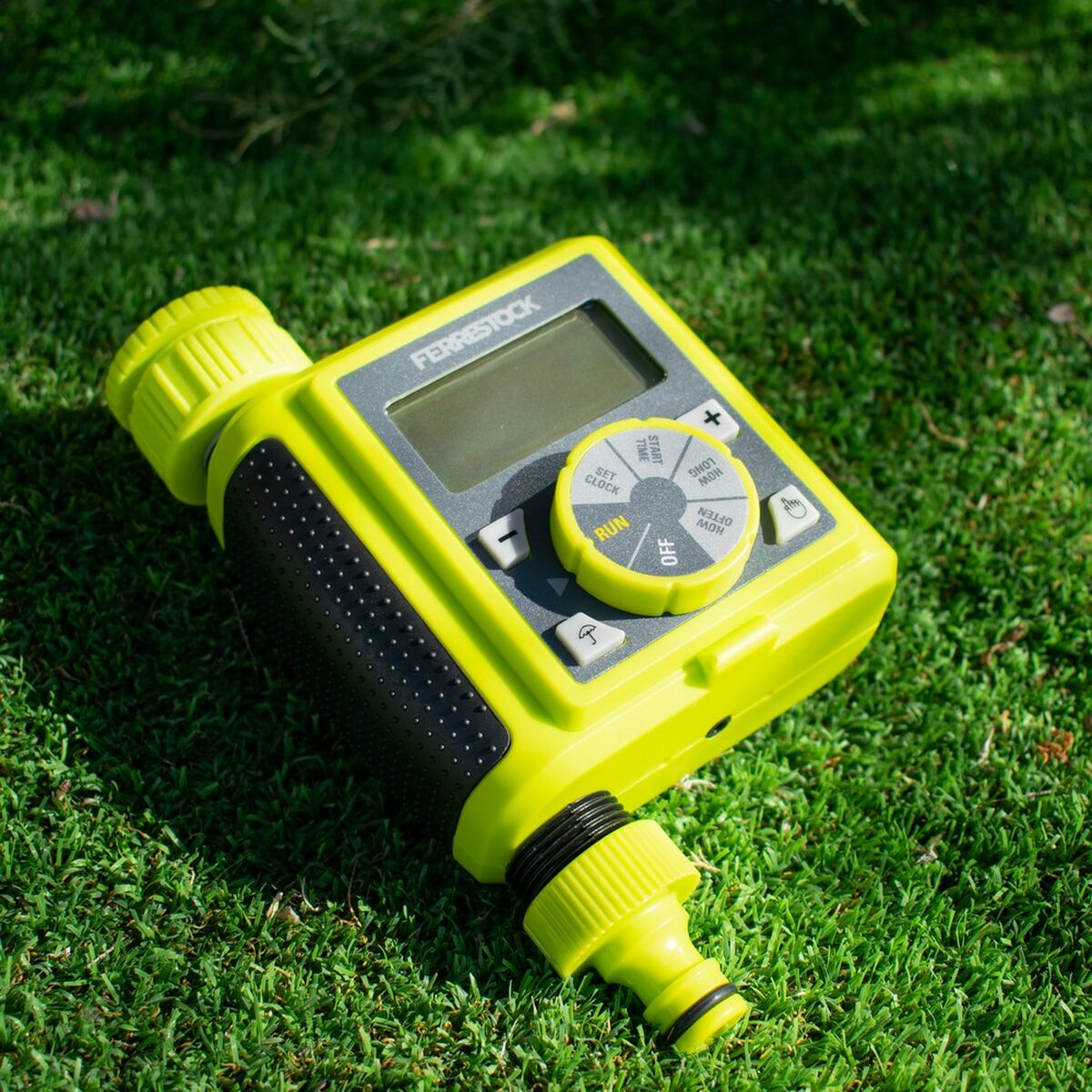Programador de riego Ferrestock Digital Amarillo