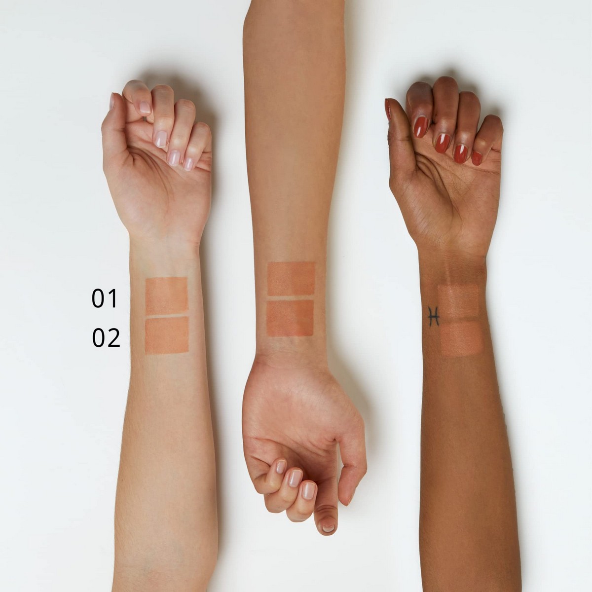 Polvos Compactos Bronceadores Essence Sun Club 02-luminous ivory (15 g)