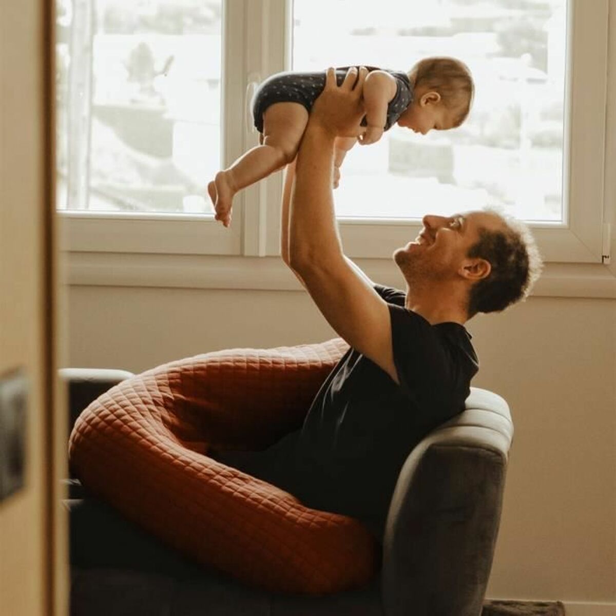 Cojín de Lactancia Béaba Terracota