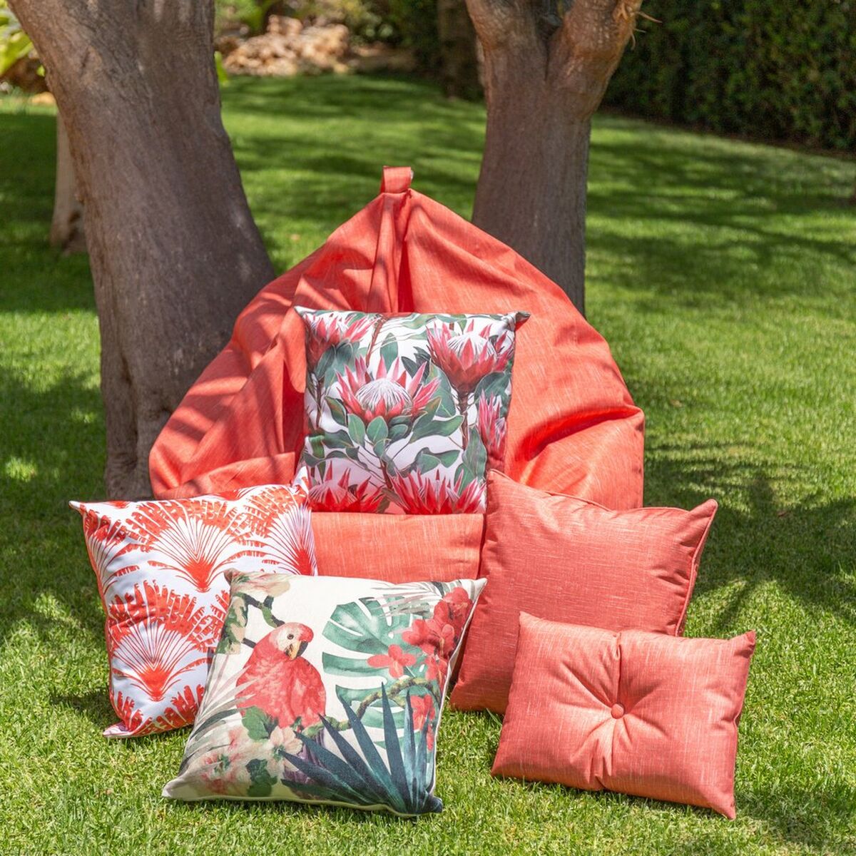 Cojín Sunset Rojo Hoja de planta 45 x 10 x 45 cm