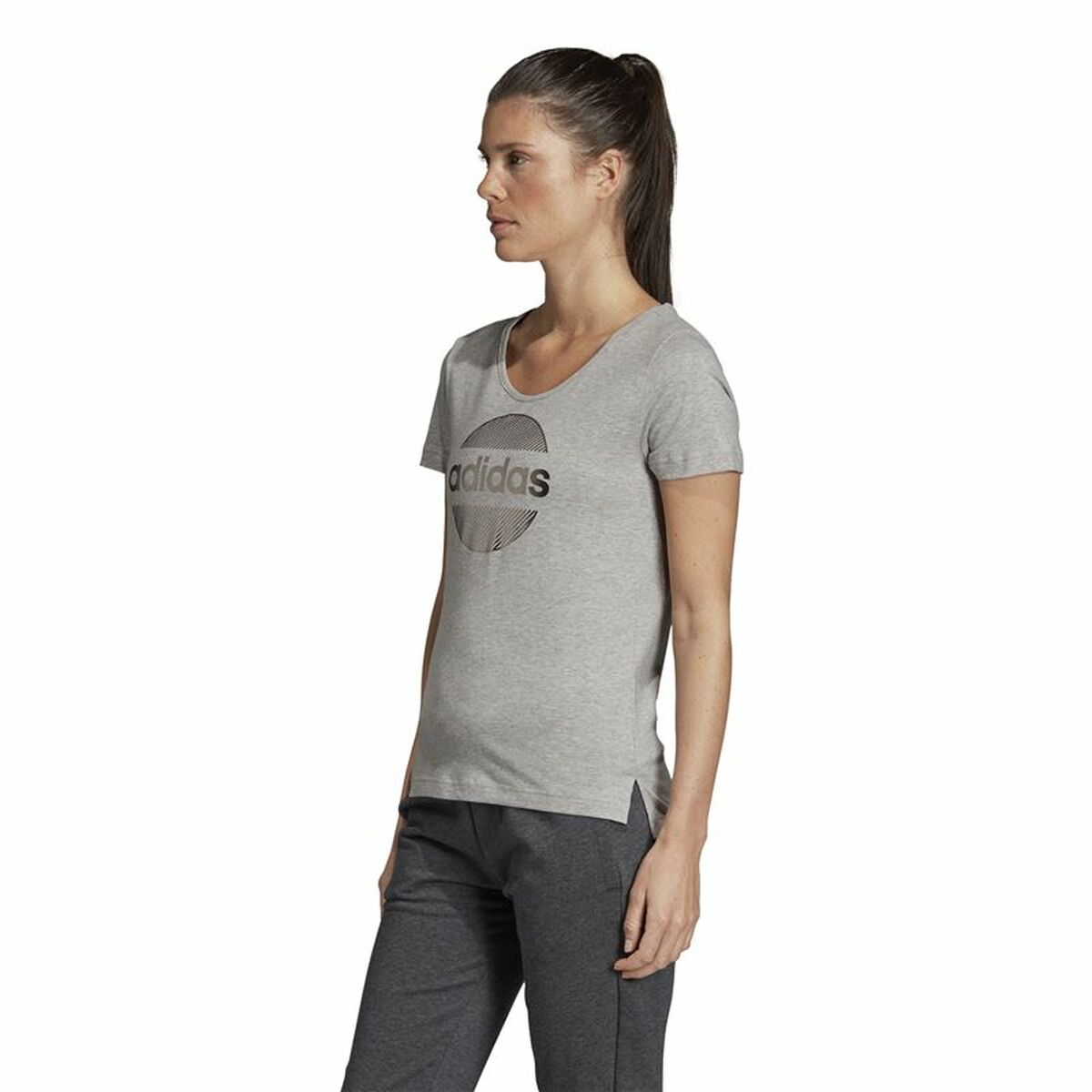 Camiseta de Manga Corta Mujer Adidas Linear Gris claro