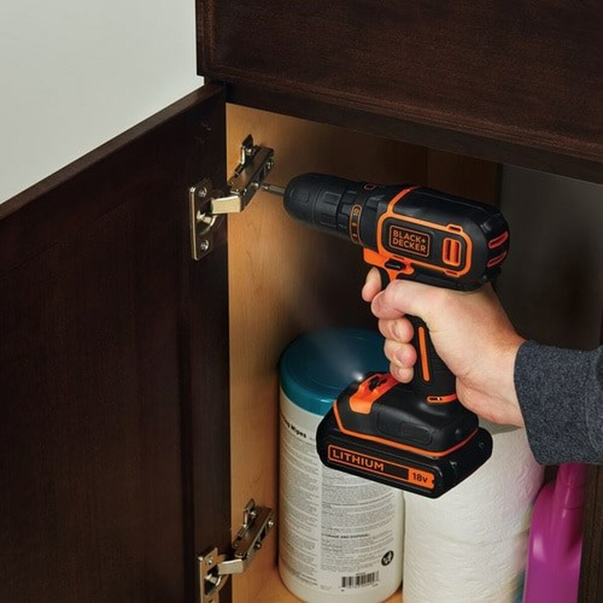 Atornillador eléctrico Black & Decker CDC18BAFC-QW