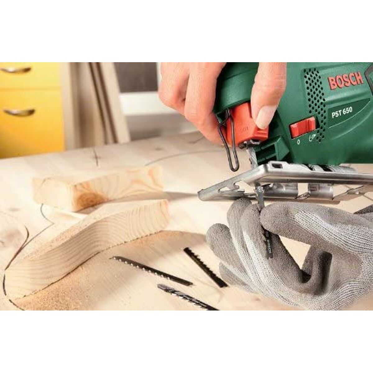 Motosierra BOSCH 06033A0770 300 W