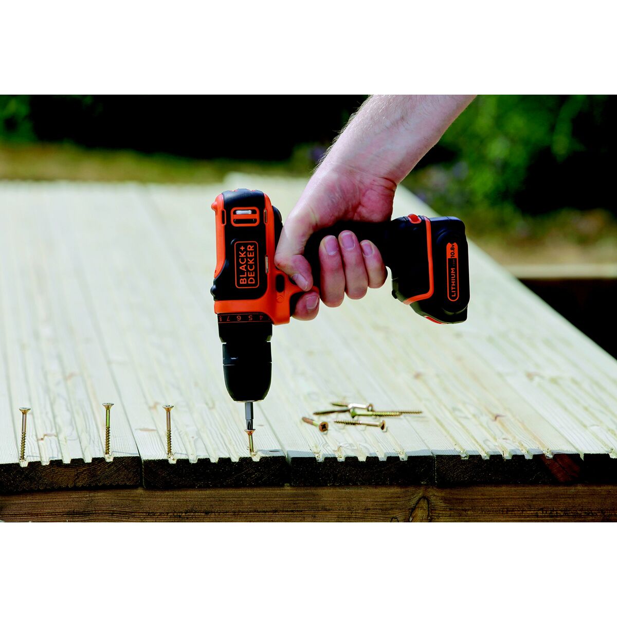 Atornillador eléctrico Black & Decker BDCDD12KB-QW