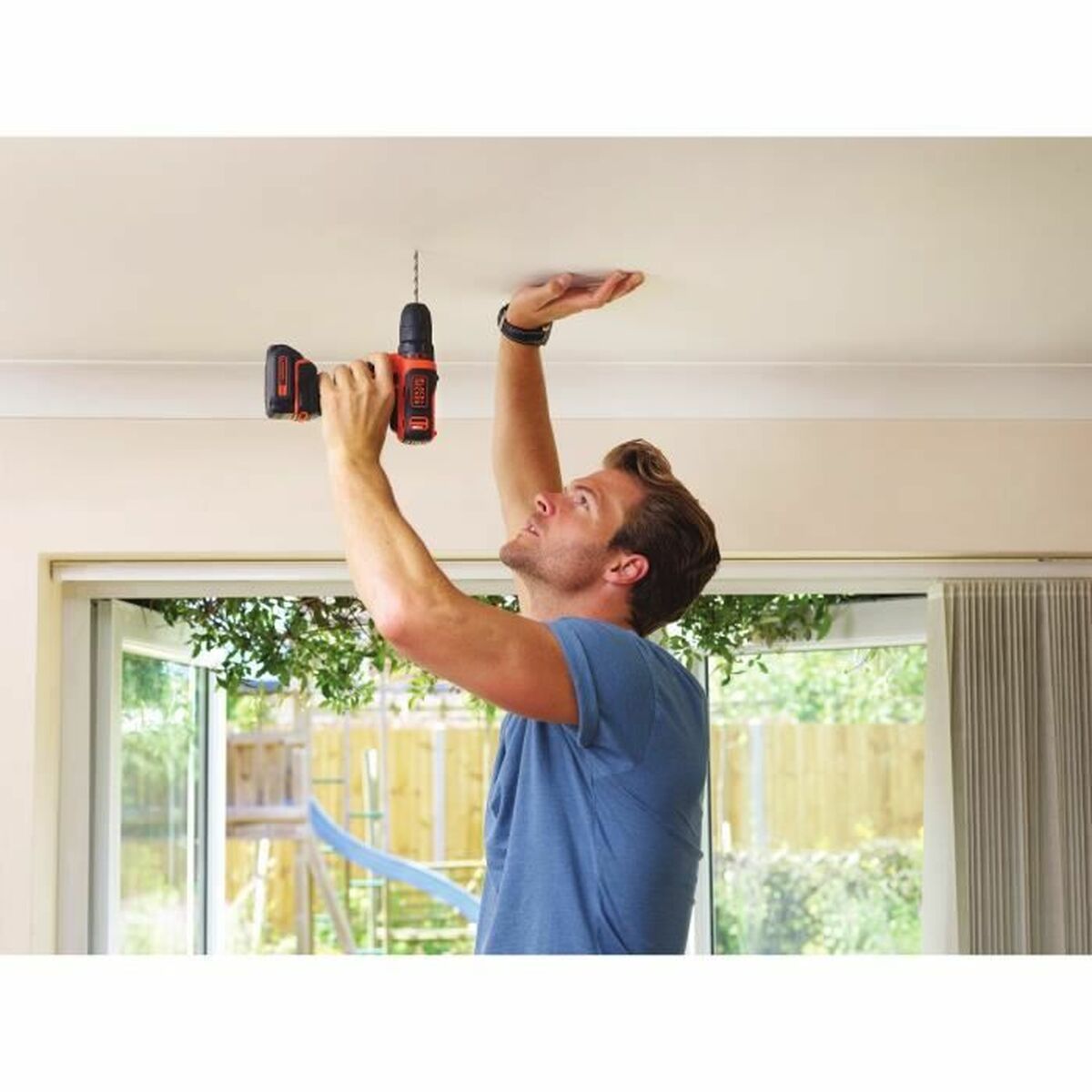 Atornillador eléctrico Black & Decker BDCDD12KB-QW