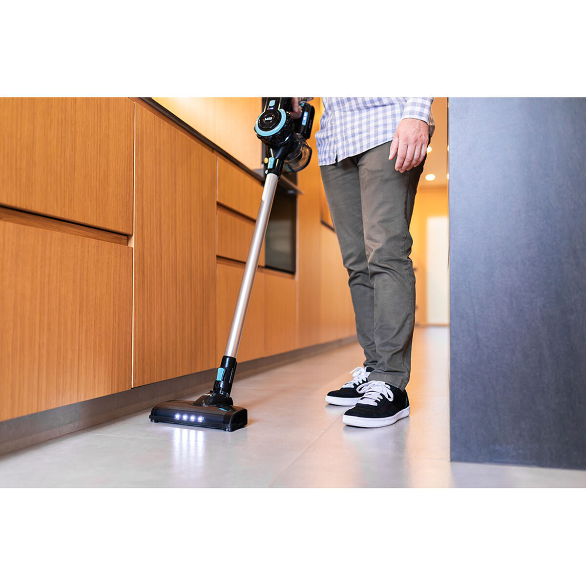 Aspirador Escoba sin Cable EDM 07698 1200 W 200 W 2 en 1