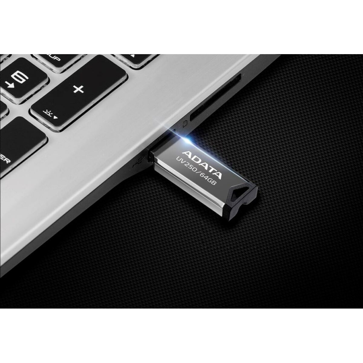 Memoria USB Adata UV250 Plateado 32 GB