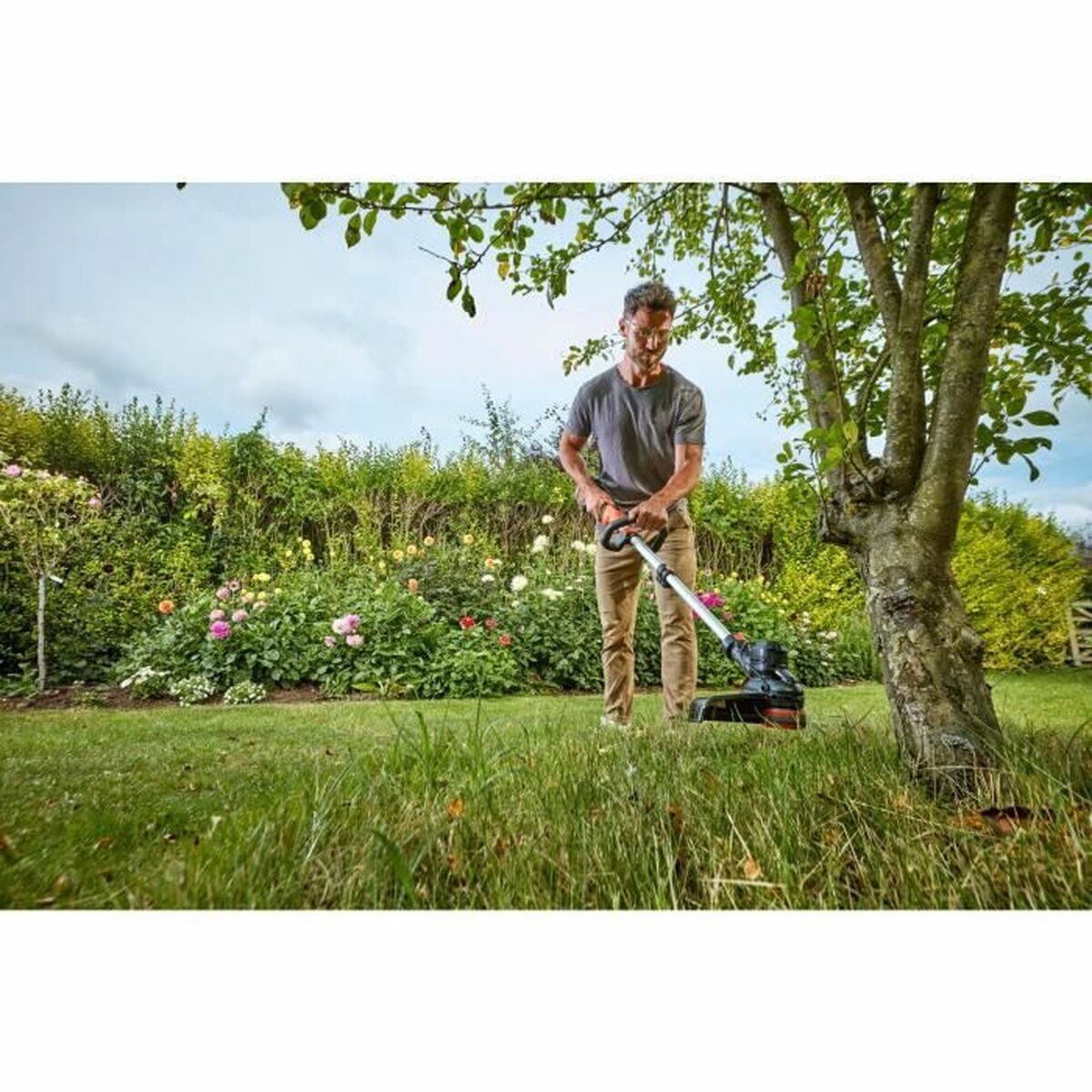 Recortadora Eléctrica Black & Decker PowerCommand Pivotant BCSTE636L1-QW 36 V Ø 33 cm