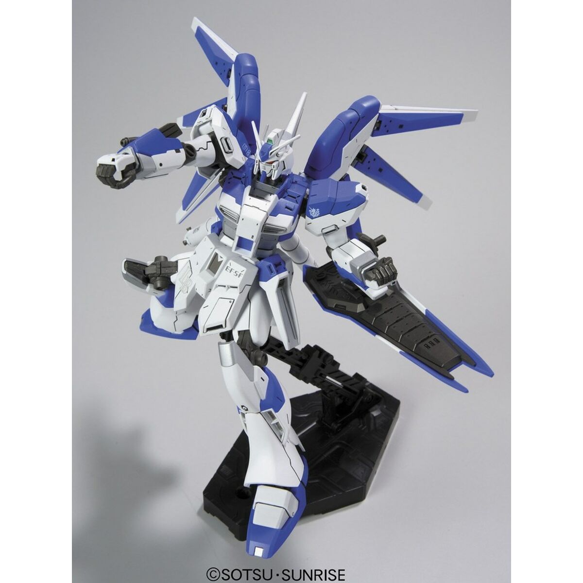 Figura de Acción Bandai 1/144 RX-93-V2 HI NU GUNDAM BL