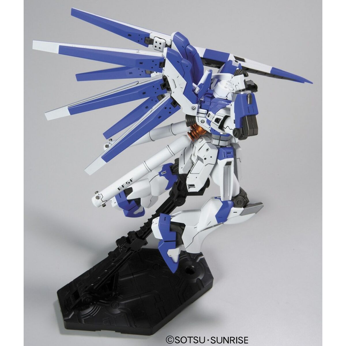 Figura de Acción Bandai 1/144 RX-93-V2 HI NU GUNDAM BL