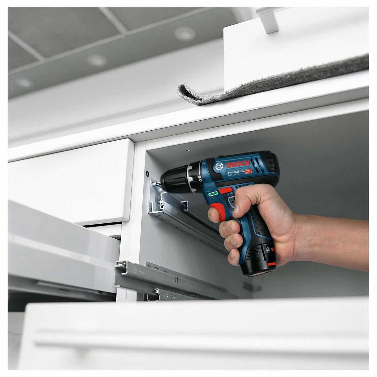 Atornillador eléctrico BOSCH GSR 30 Nm