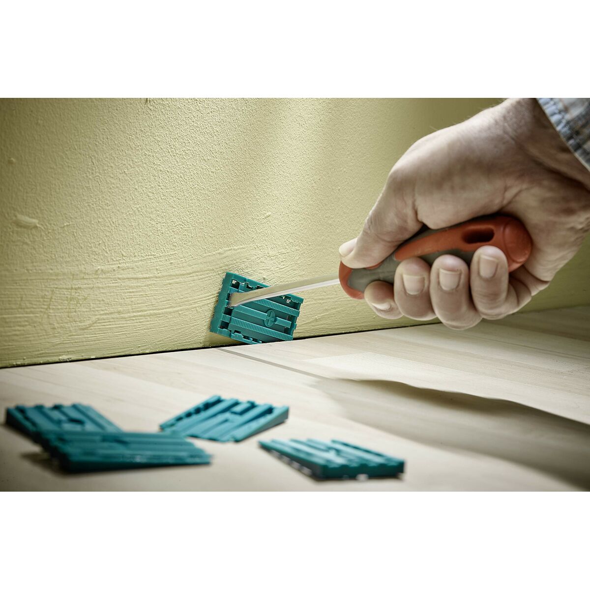 Set para instalación de suelos laminados y de diseño Wolfcraft 6975000 32 Piezas