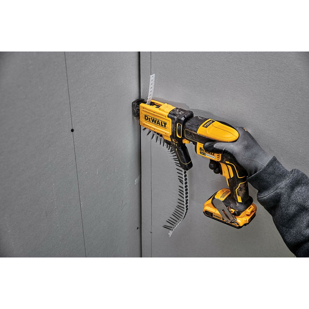 Atornillador eléctrico Dewalt DCF620P2K-QW