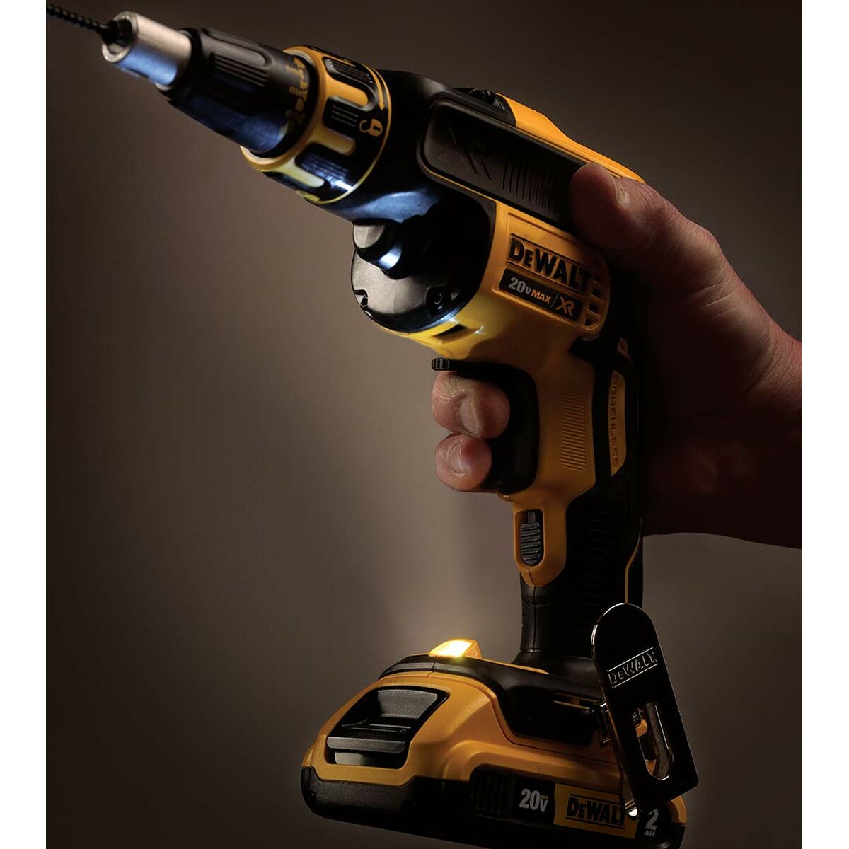 Atornillador eléctrico Dewalt DCF620P2K-QW
