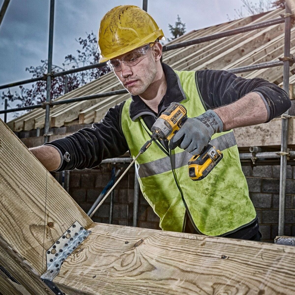 Atornillador eléctrico Dewalt DCK266P2T 400 W