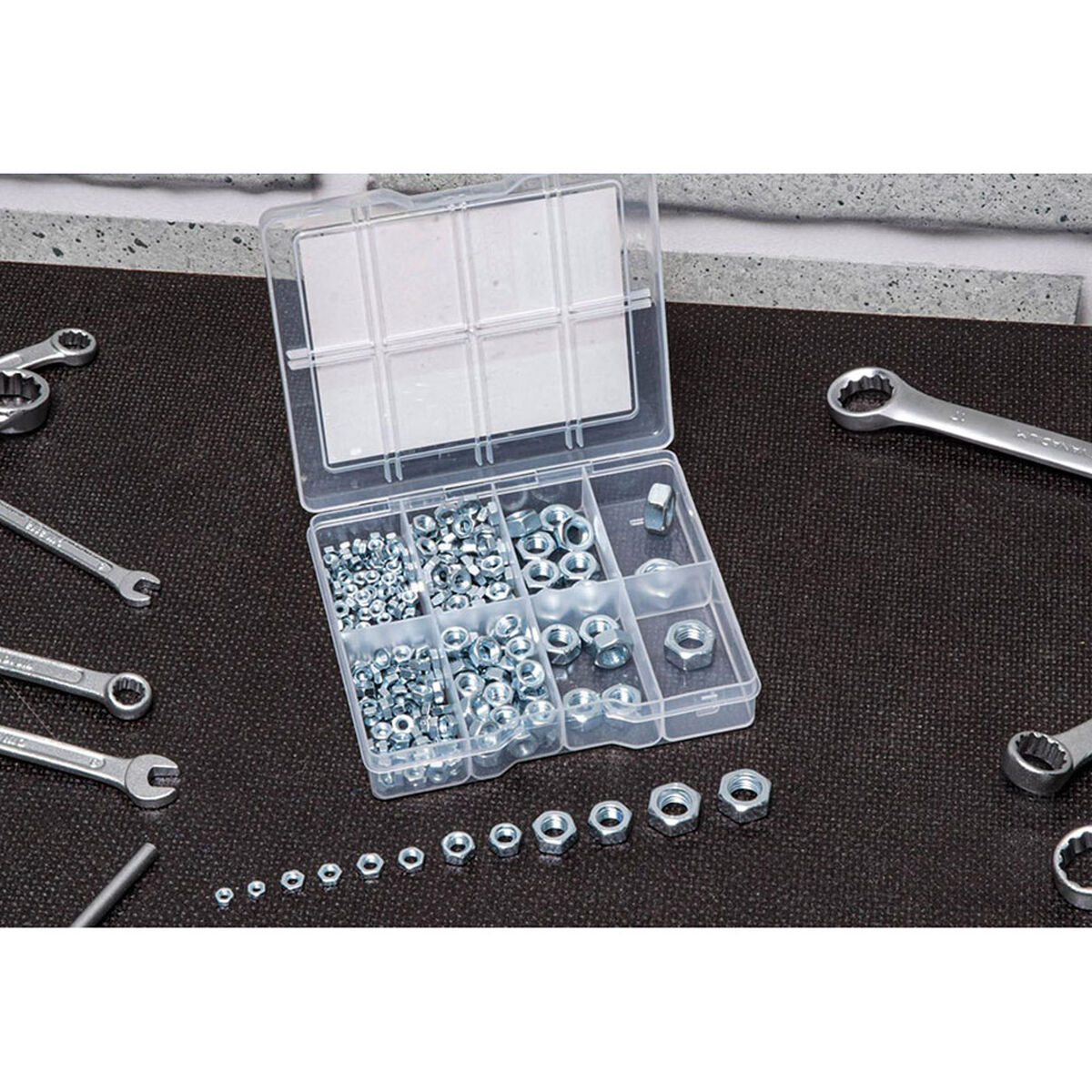 Set Tuercas Black & Decker 270 Piezas