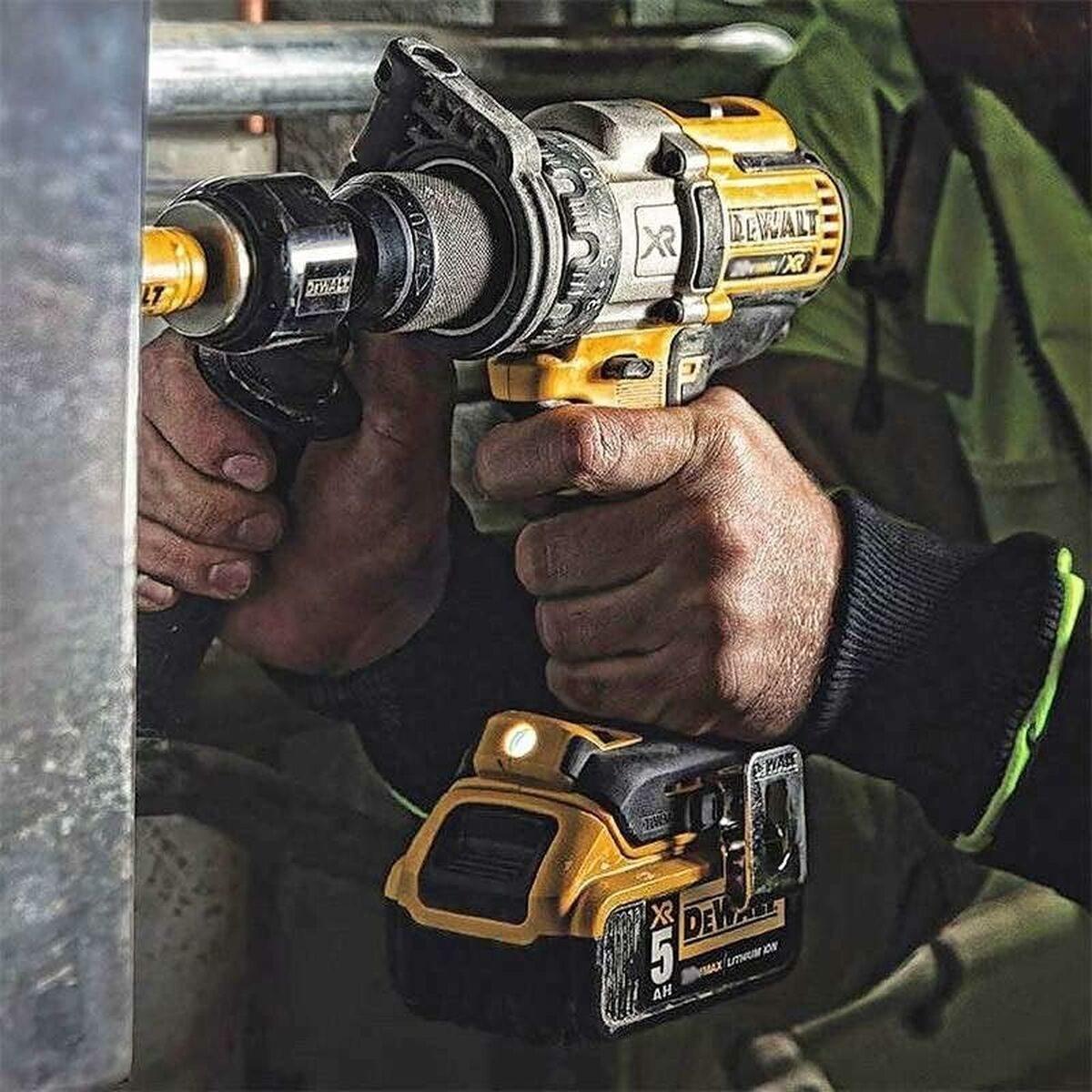 Atornillador eléctrico Dewalt DCD996P2 820 W