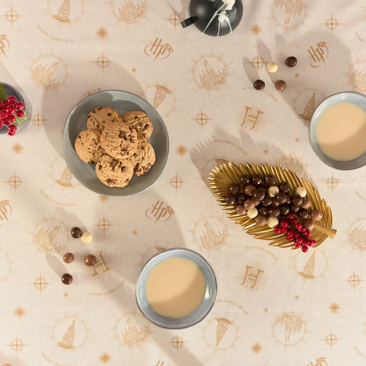 Mantel resinado antimanchas Harry Potter Hogwarts Christmas Multicolor 300 x 150 cm