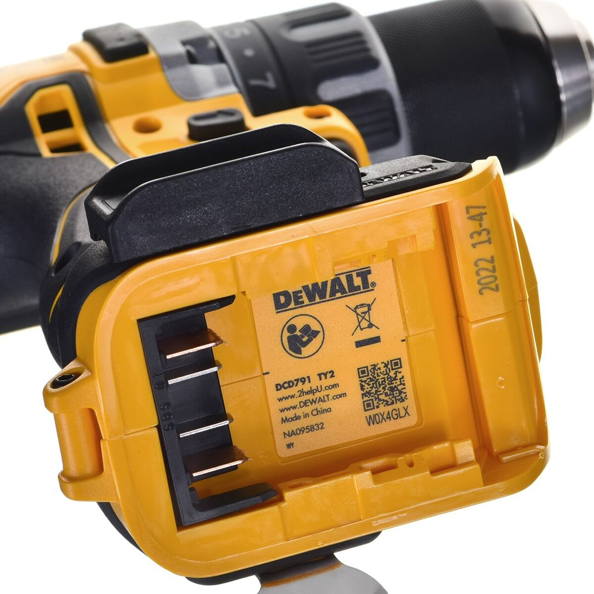 Taladro Percutor Dewalt DCD791P2-QW 18 V 70 Nm 27 nm