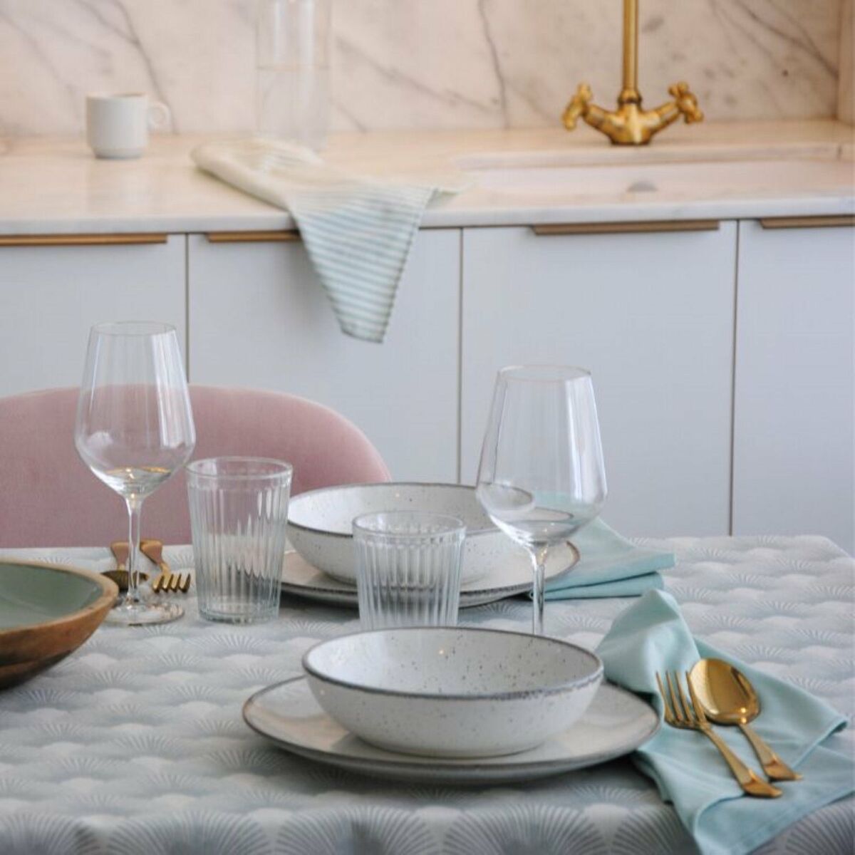 Mantel resinado antimanchas Belum 0120-265 Multicolor 150 x 150 cm