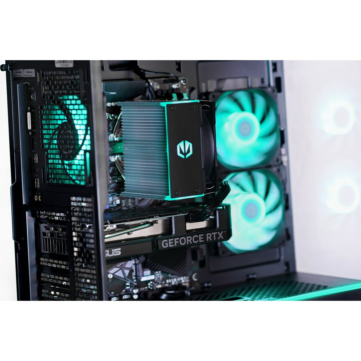 PC de Sobremesa Actina KOMACNGIP0020 AMD Ryzen 5 7600 32 GB RAM 1 TB SSD AMD Radeon RX 7700 xt