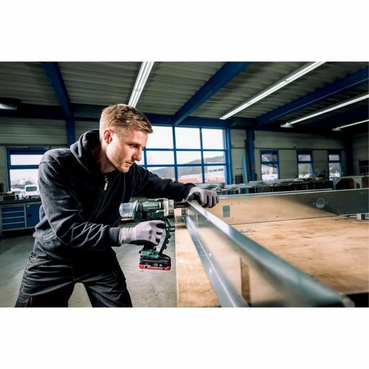 Atornillador eléctrico Metabo NP 18 LTX