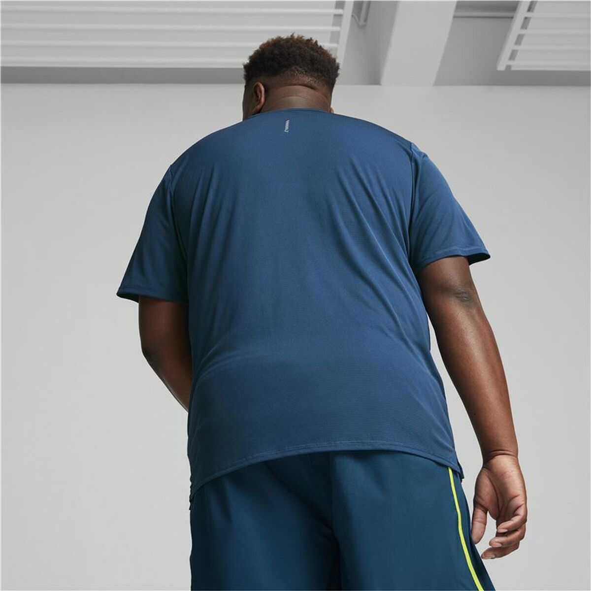 Camiseta de Manga Corta Hombre Puma  Run Favourite Azul oscuro