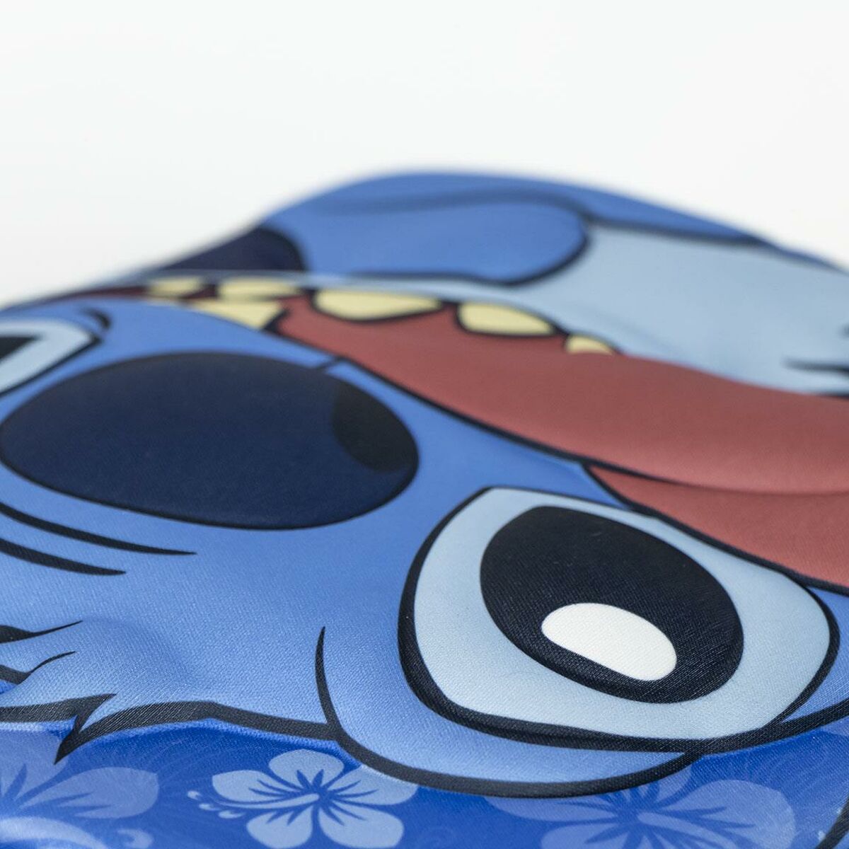 Mochila Escolar 3D con Ruedas Stitch