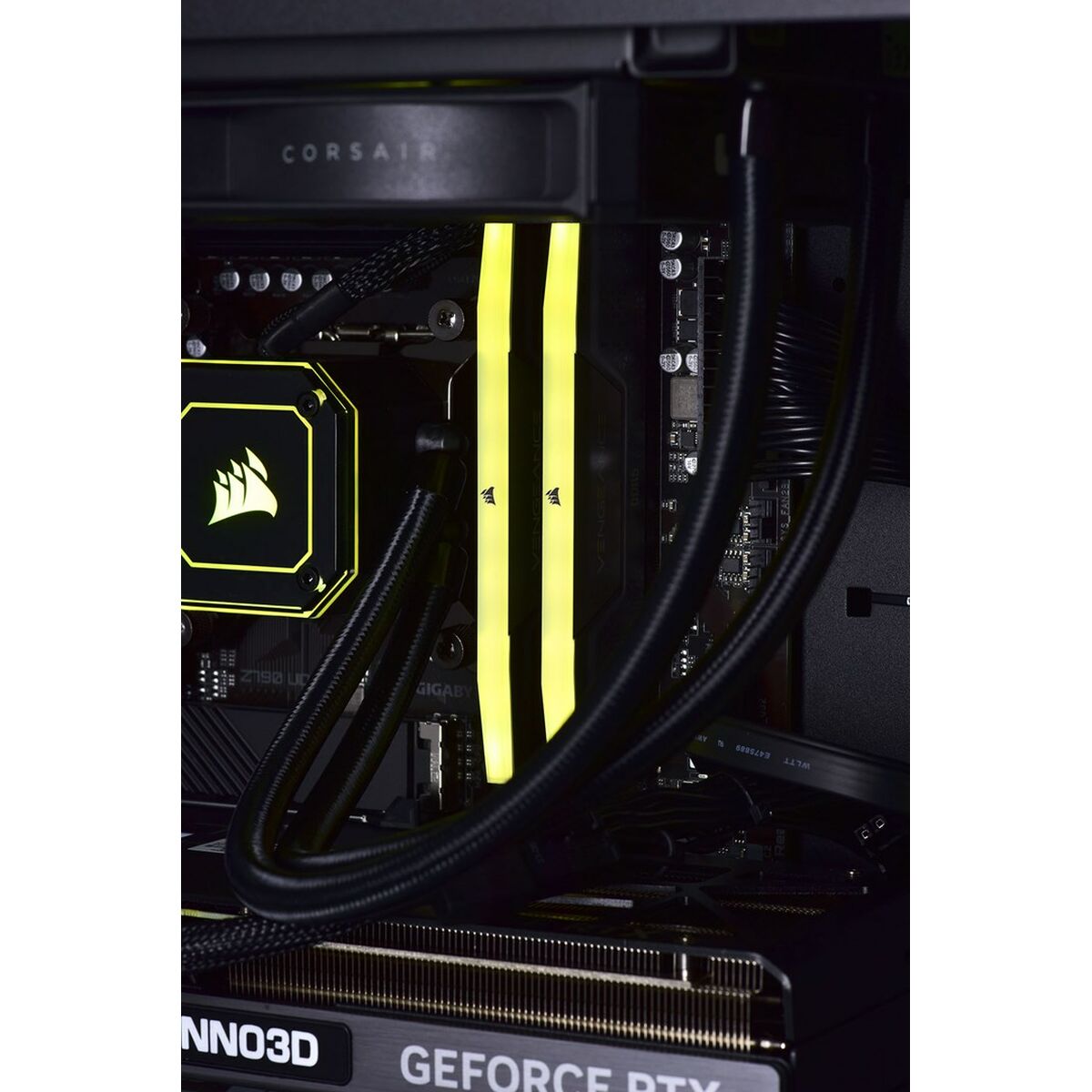 PC de Sobremesa Actina KOMAAAGIP1447 Intel Core i5-13600KF 32 GB RAM 2 TB SSD NVIDIA GEFORCE RTX 4070 TI