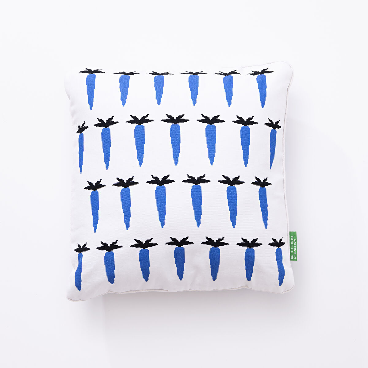 Cojín Benetton Azul Blanco Zanahoria 40 x 40 cm