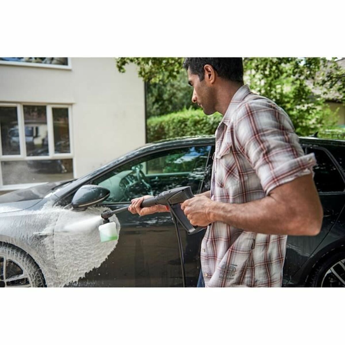 Hidrolimpiadora BOSCH UniversalAquatak 130 2600 W