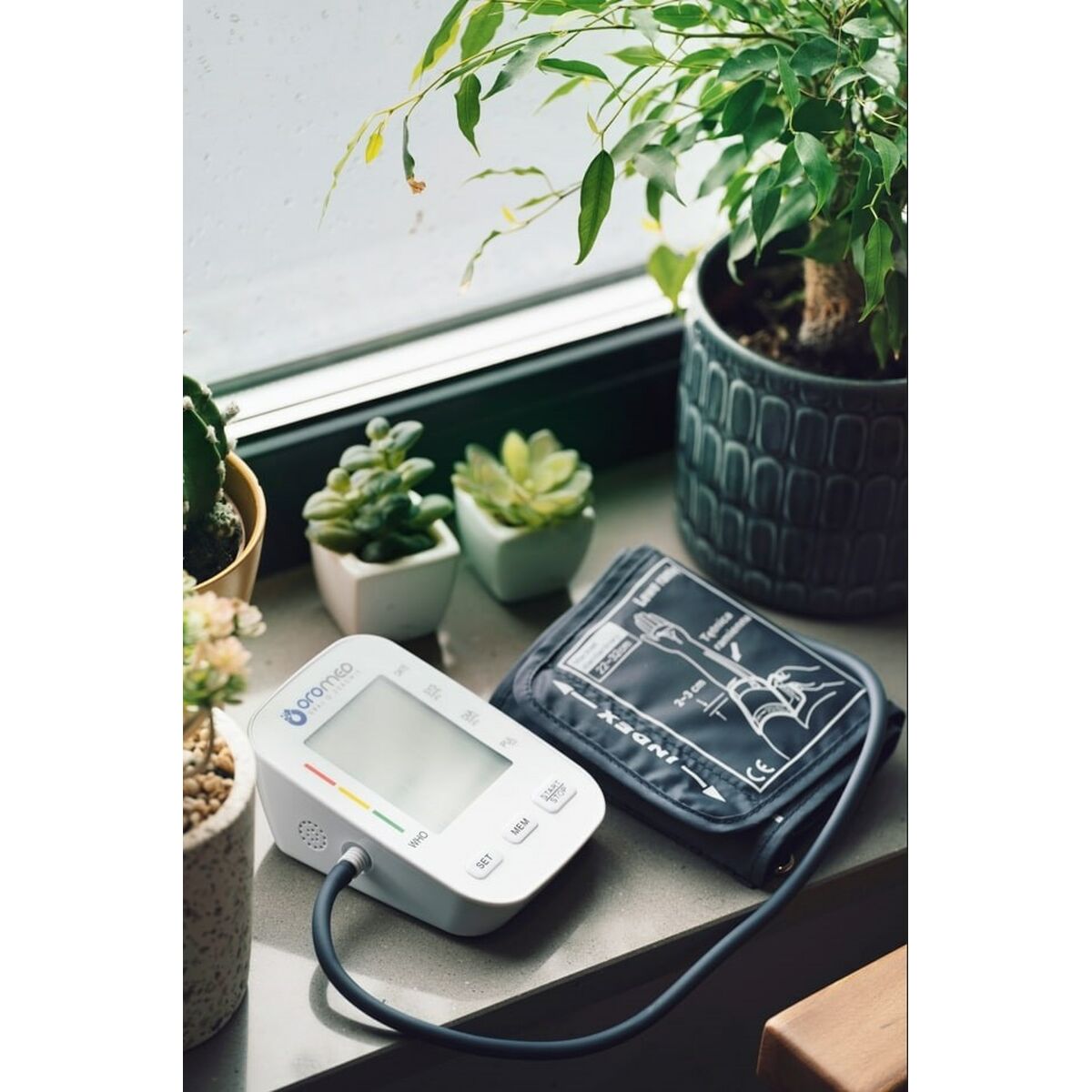 Tensiómetro de Brazo Oromed ORO-BP3+ zasilacz