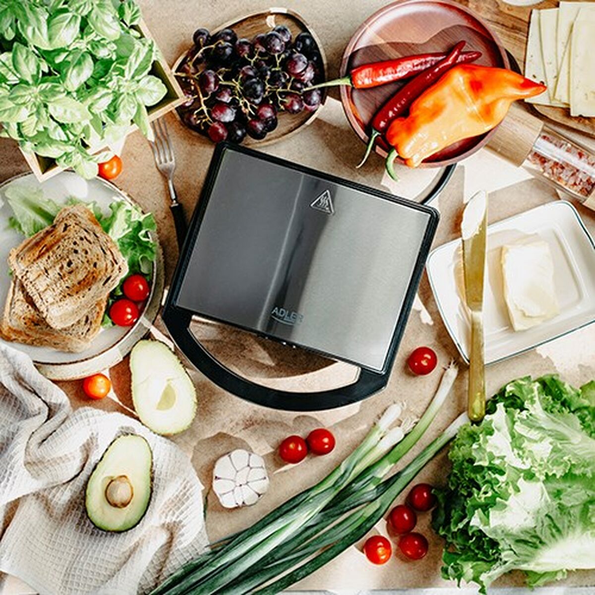 Sandwichera Adler AD 3069 Negro