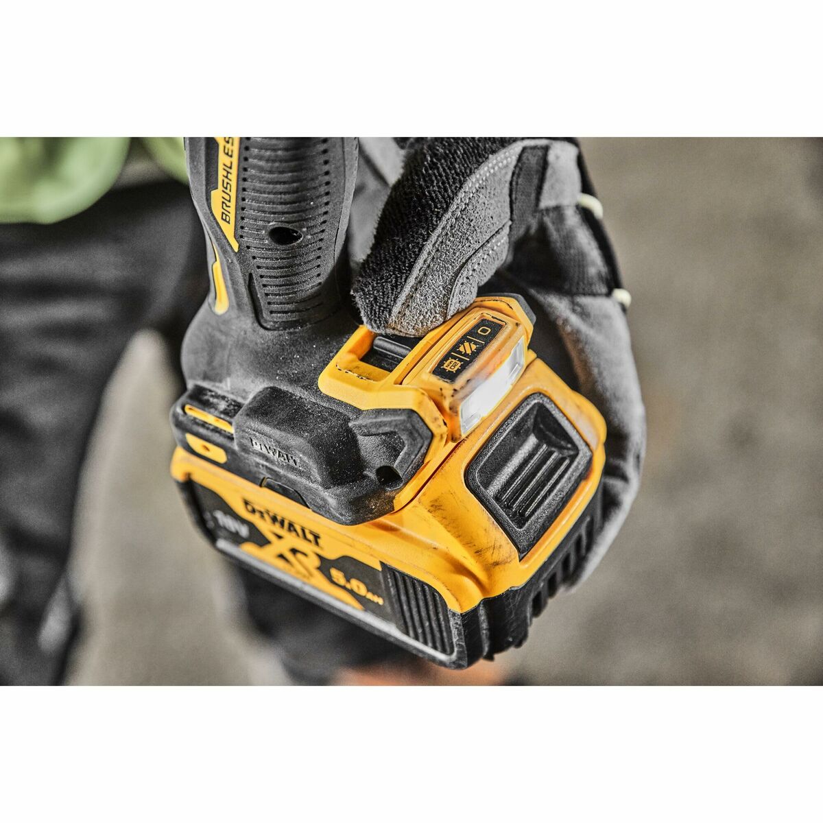 Atornillador eléctrico Dewalt DCD805P2T 90 nm
